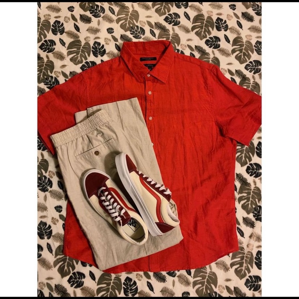 Banana Republic shirt sleeve button up